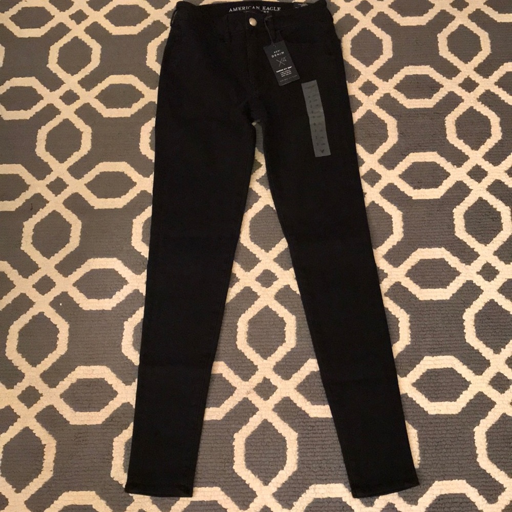 NWT American Eagle Black Hi-Rise Jeggings